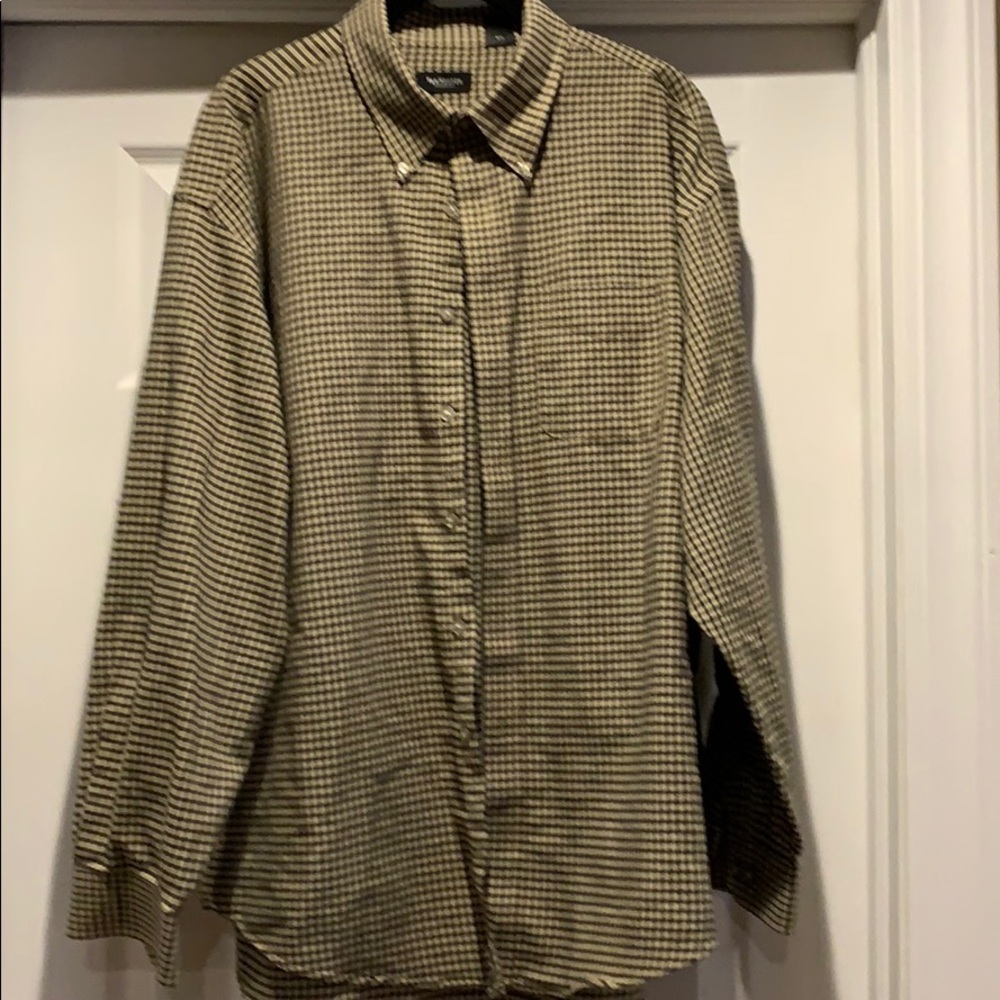 Van Heusen long sleeve shirt